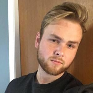 Meet your Posher, Adam